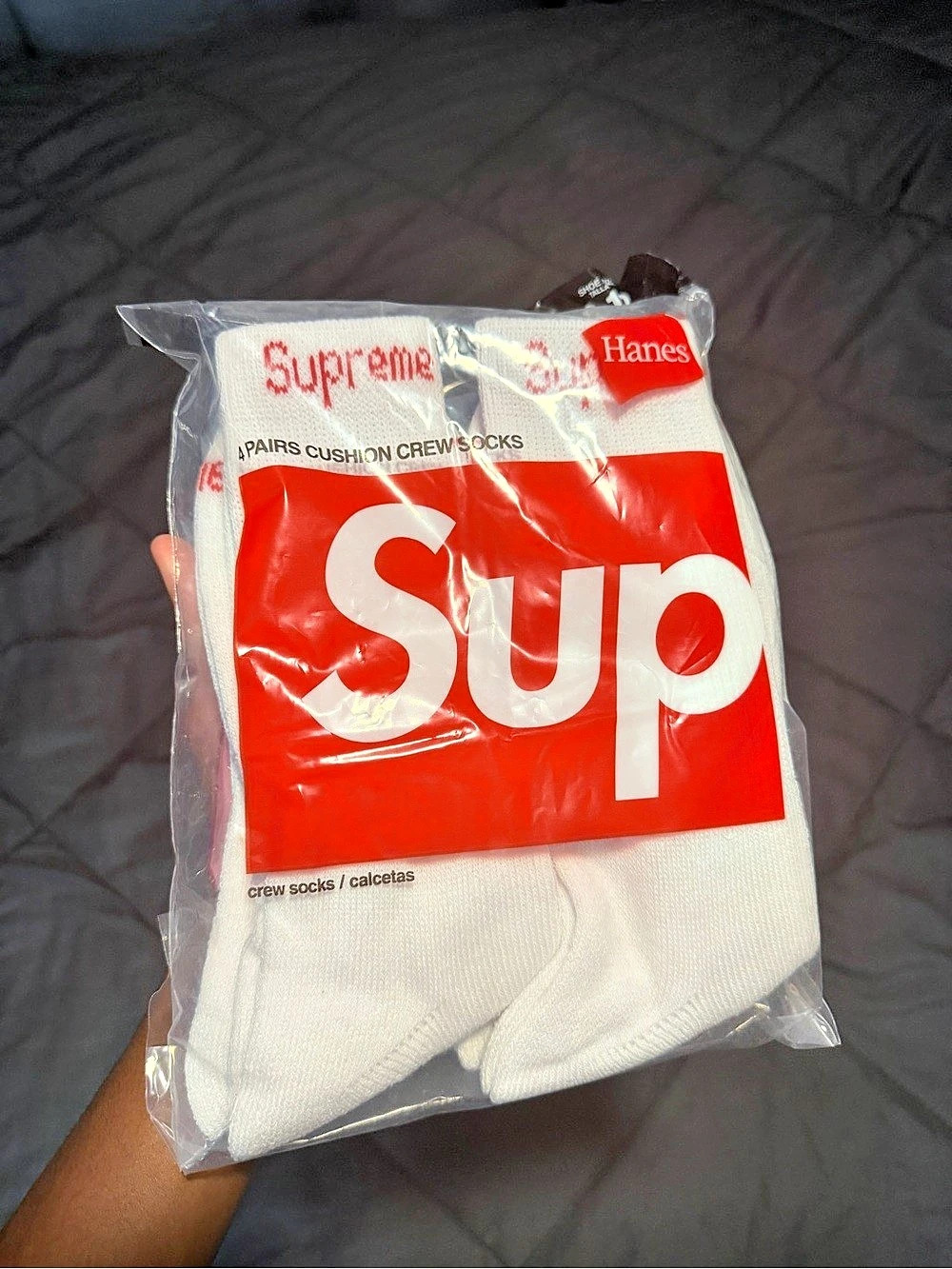 Supreme x Hanes Crew Socks (4 Pack) White & Red